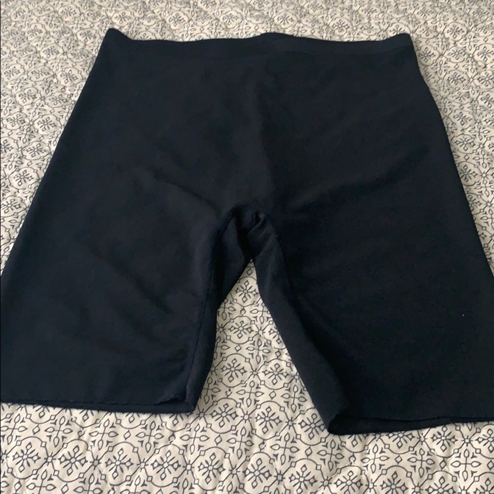 Skims mid thigh shapewear